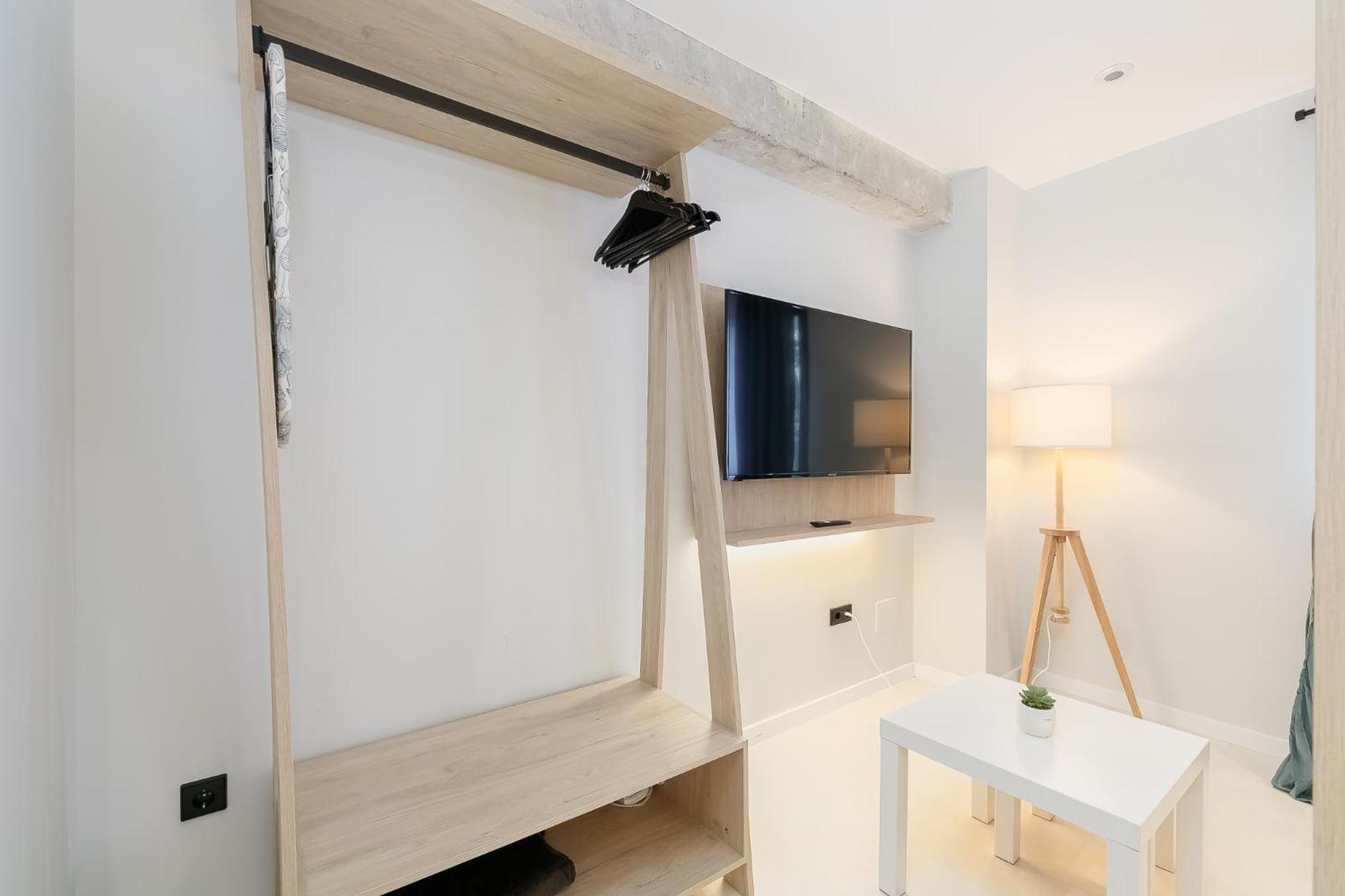 Elegante Y Luminoso En - Apto 2 By Apartment