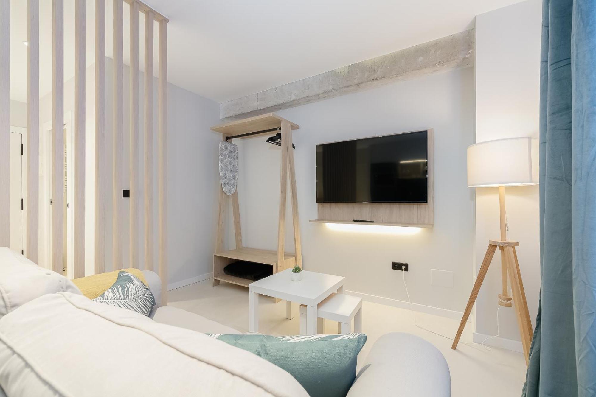 Elegante Y Luminoso En - Apto 2 By Apartment *