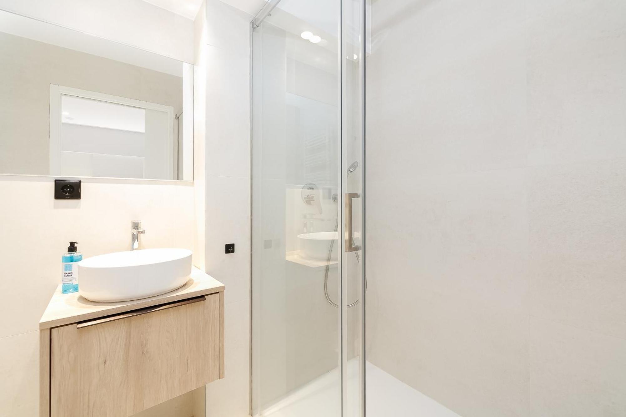 Elegante Y Luminoso En - Apto 2 By Apartment Vigo